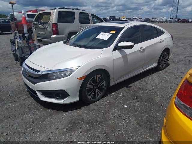 45224217 :رقم المزاد ، 19XFC1F78GE042557 vin ، 2016 Honda Civic Ex-l مزاد بيع
