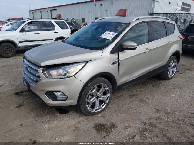 1FMCU9J95HUA04063 Ford Escape Titanium