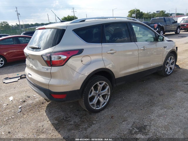1FMCU9J95HUA04063 Ford Escape Titanium