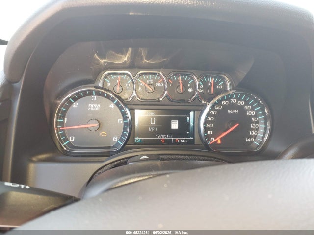45224261 :رقم المزاد ، 1GKS2GKC3HR202751 vin ، 2017 Gmc Yukon Xl Slt مزاد بيع