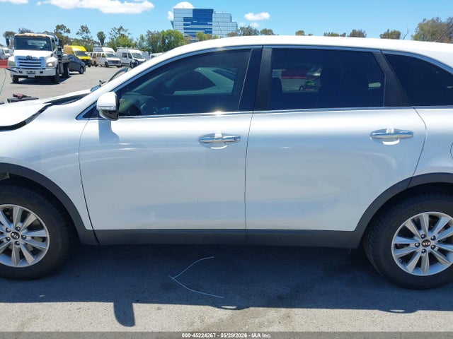 5XYPG4A36KG549984 KIA Sorento 2.4l Lx