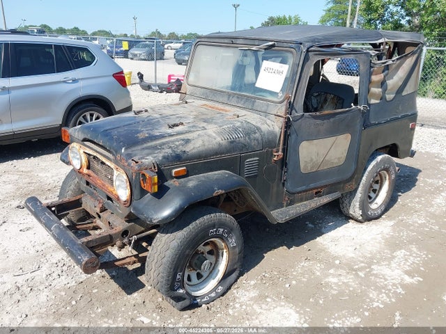 45224305 :رقم المزاد ، FJ40171348 vin ، 1974 Toyota Land Cruiser مزاد بيع