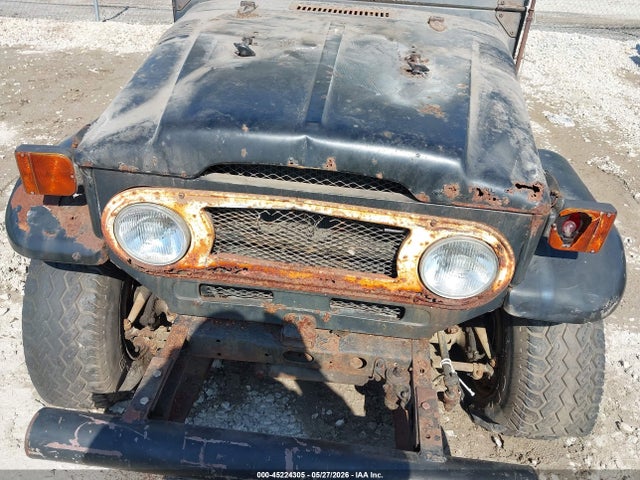 45224305 :رقم المزاد ، FJ40171348 vin ، 1974 Toyota Land Cruiser مزاد بيع