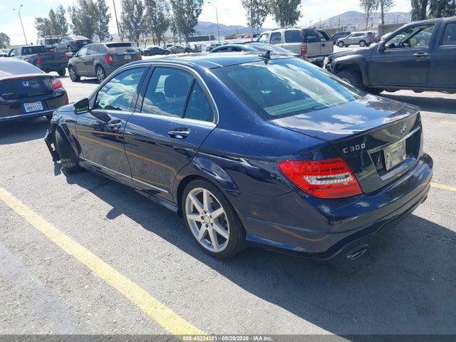Aukcja sprzedaży 2014 Mercedes-benz C 300 Sport 4matic, vin: WDDGF8AB2EA967437, numer aukcji: 45224321