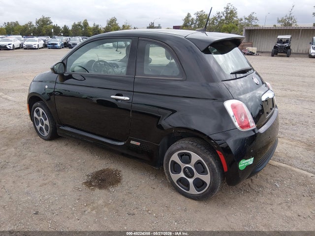 2016 Fiat 500e Battery Electric მანქანა იყიდება აუქციონზე, vin: 3C3CFFGE9GT152408, აუქციონის ნომერი: 45224358