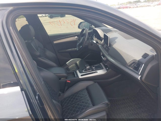45224379 :رقم المزاد ، WA1A4AFYXJ2071802 vin ، 2018 Audi Sq5 3.0t Premium Plus مزاد بيع