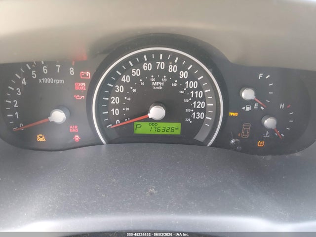 45224452 :رقم المزاد ، KNDMB233586221275 vin ، 2008 Kia Sedona Lx مزاد بيع