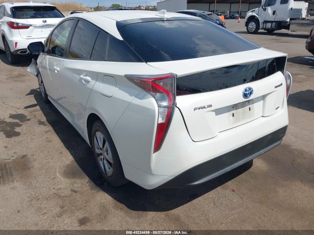 JTDKARFU0H3532444 Toyota Prius Two Eco