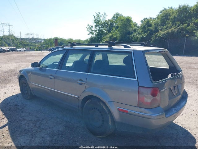 45224557 :رقم المزاد ، WVWXH63BX2E104993 vin ، 2002 Volkswagen Passat Gls V6 مزاد بيع