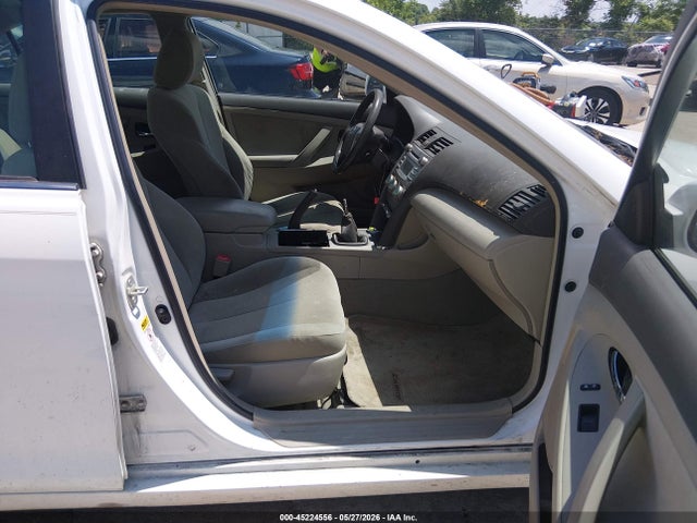 45224556 :رقم المزاد ، 4T1BE46K98U733819 vin ، 2008 Toyota Camry مزاد بيع