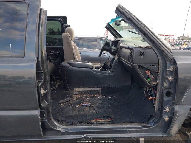 Продаж на аукціоні авто 2005 Chevrolet Silverado 2500hd Lt, vin: 1GCHK23275F900338, номер лоту: 45224608