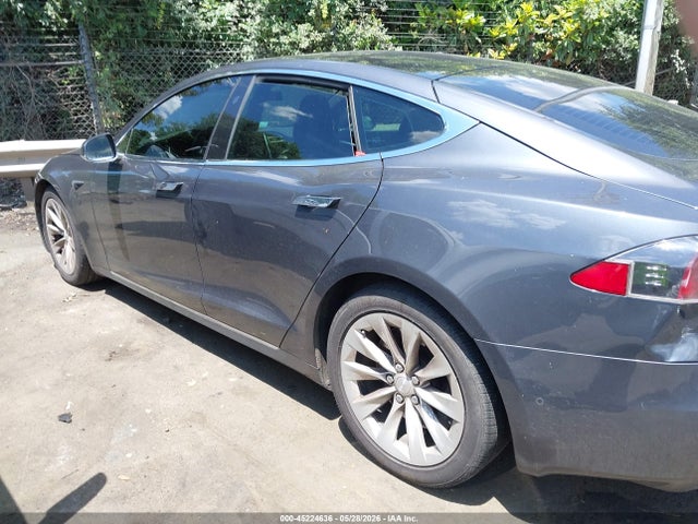 2017 Tesla Model S მანქანა იყიდება აუქციონზე, vin: 5YJSA1E29HF204606, აუქციონის ნომერი: 45224636