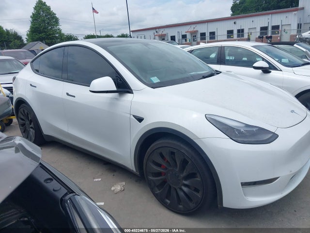 45224675 :رقم المزاد ، 7SAYGDEF5NF461905 vin ، 2022 Tesla Model Y Performance Dual Motor All-wheel Drive مزاد بيع