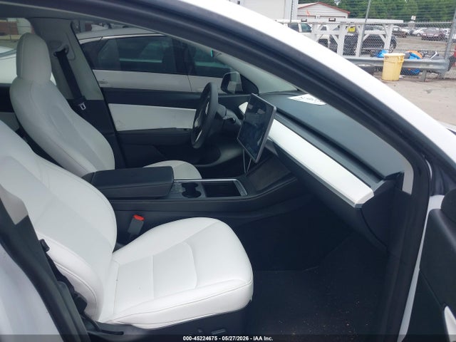 45224675 :رقم المزاد ، 7SAYGDEF5NF461905 vin ، 2022 Tesla Model Y Performance Dual Motor All-wheel Drive مزاد بيع