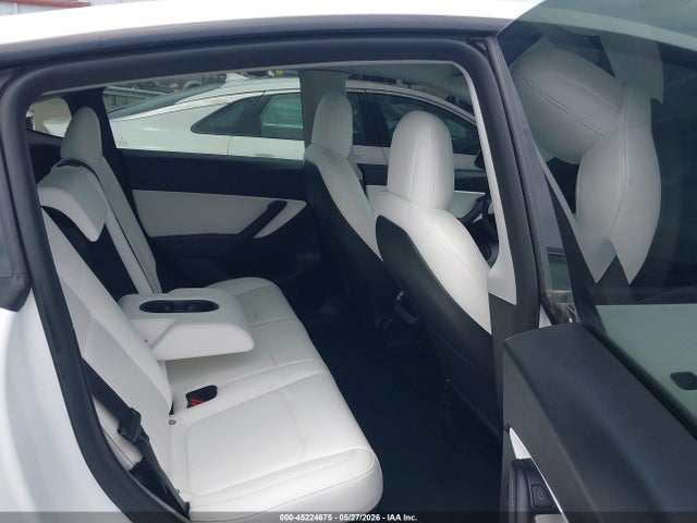 45224675 :رقم المزاد ، 7SAYGDEF5NF461905 vin ، 2022 Tesla Model Y Performance Dual Motor All-wheel Drive مزاد بيع
