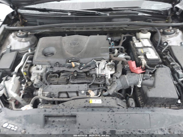 45224724 :رقم المزاد ، 4T1B11HK8JU147075 vin ، 2018 Toyota Camry Xle مزاد بيع
