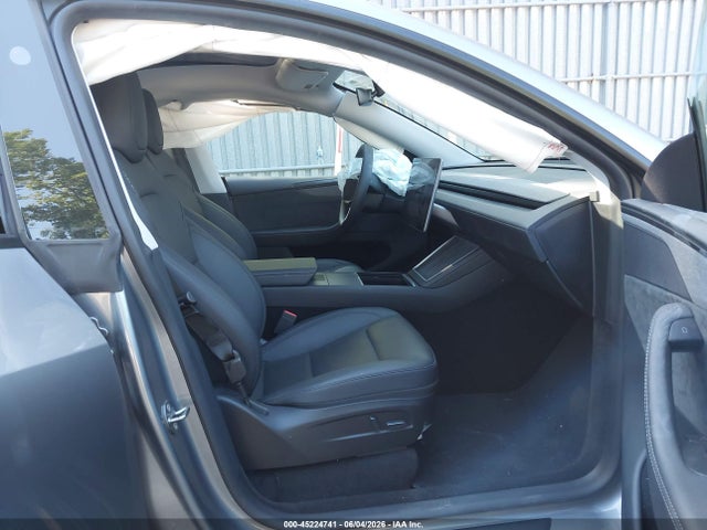 Продажа на аукционе авто 2026 Tesla Model Y All-wheel Drive/long Range Launch Series/premium All-wheel Drive, vin: 7SAYGDEE2TA392723, номер лота: 45224741
