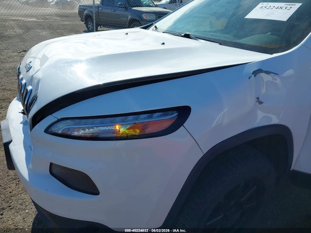 Jeep Cherokee Latitude 2015 1C4PJMCS4FW562277 Image 17