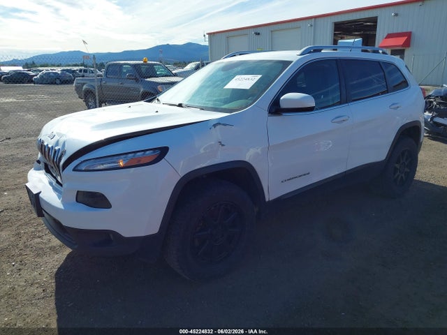 Jeep Cherokee Latitude 2015 1C4PJMCS4FW562277 Image 2