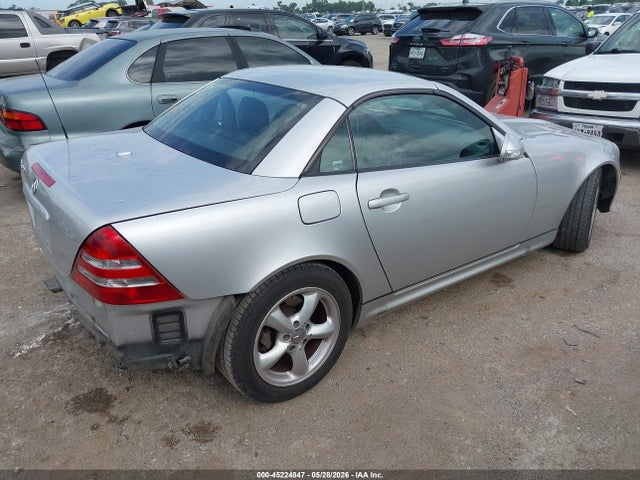 Aukcja sprzedaży 2004 Mercedes-benz Slk 320, vin: WDBKK65F94F300477, numer aukcji: 45224847
