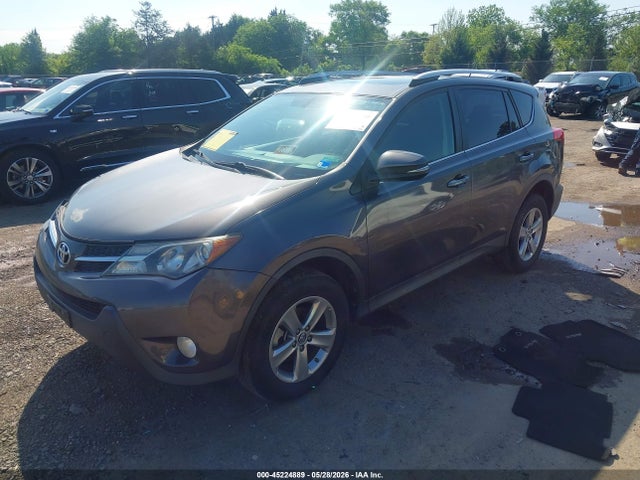 45224889 :رقم المزاد ، 2T3RFREV3FW302157 vin ، 2015 Toyota Rav4 Xle مزاد بيع