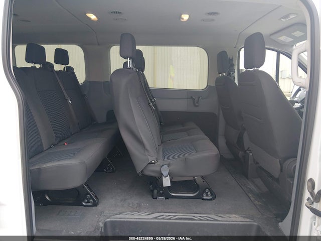1FMZK1ZM7JKB35989 Ford Transit-150 Xl