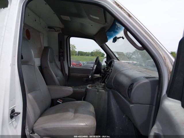 Продаж на аукціоні авто 2002 Ford E-250 Commercial/recreational, vin: 1FTNE24L62HB20011, номер лоту: 45224905