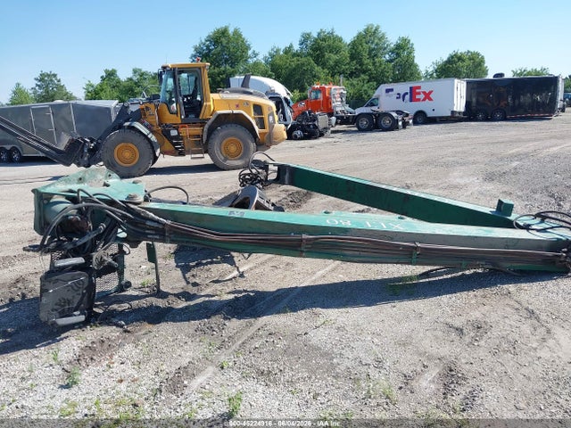 Auction sale of the 2000 Sterling Truck Lt 9500, vin: 2FZNEWEB8YAH04036, lot number: 45224916