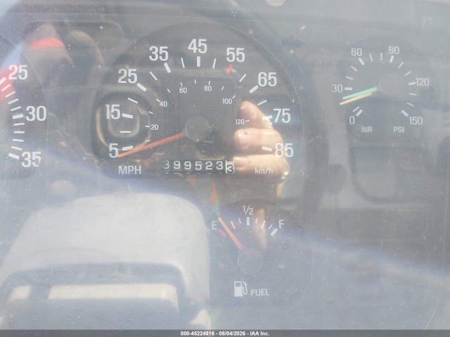 Auction sale of the 2000 Sterling Truck Lt 9500, vin: 2FZNEWEB8YAH04036, lot number: 45224916