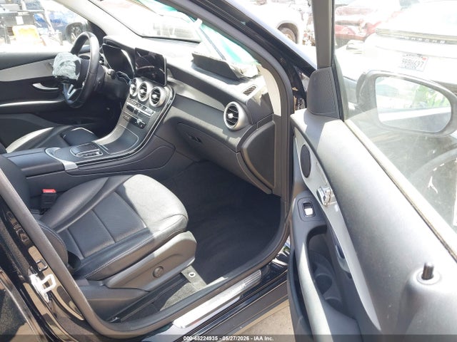 W1N0G8DB6NV382222 Mercedes-Benz Glc 300 Suv