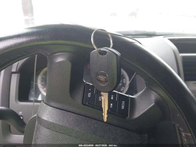 45224959 :رقم المزاد ، 1FMCU93G89KB69937 vin ، 2009 Ford Escape Xlt مزاد بيع