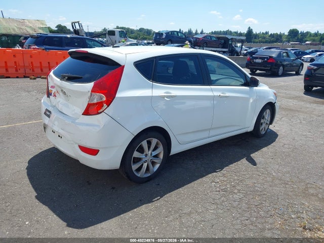 Hyundai ACCENT SE 2014 KMHCU5AE4EU144655 Image 4