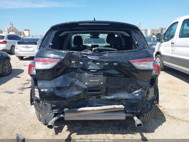45224990 :رقم المزاد ، 1FMCU0G69NUB38174 vin ، 2022 Ford Escape Se مزاد بيع