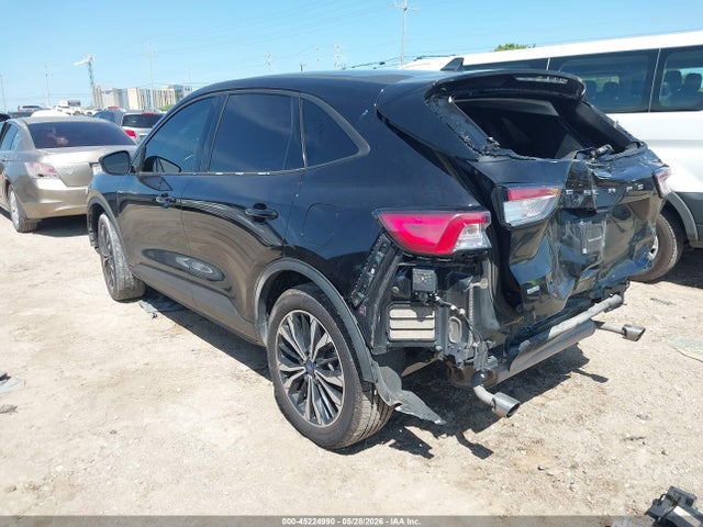 45224990 :رقم المزاد ، 1FMCU0G69NUB38174 vin ، 2022 Ford Escape Se مزاد بيع