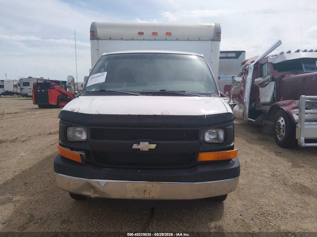 2004 Chevrolet Express Cutaway Base W/c7l/c7n მანქანა იყიდება აუქციონზე, vin: 1GBJG31U641222582, აუქციონის ნომერი: 45225035