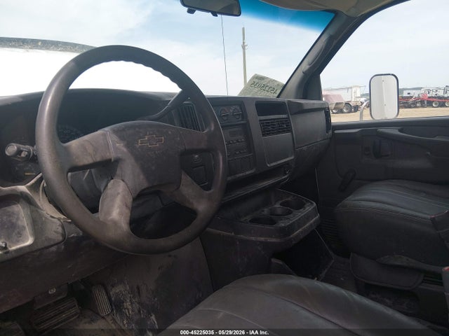 2004 Chevrolet Express Cutaway Base W/c7l/c7n მანქანა იყიდება აუქციონზე, vin: 1GBJG31U641222582, აუქციონის ნომერი: 45225035