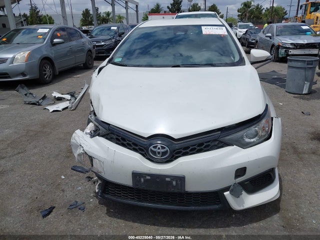 45225040 :رقم المزاد ، JTNKARJE1JJ562808 vin ، 2018 Toyota Corolla Im مزاد بيع