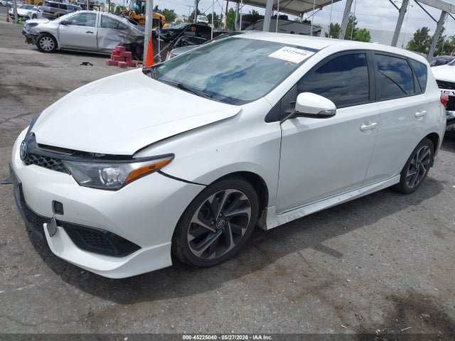 45225040 :رقم المزاد ، JTNKARJE1JJ562808 vin ، 2018 Toyota Corolla Im مزاد بيع
