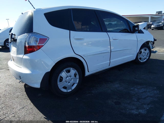 45225044 :رقم المزاد ، JHMGE8H35DC073770 vin ، 2013 Honda Fit مزاد بيع