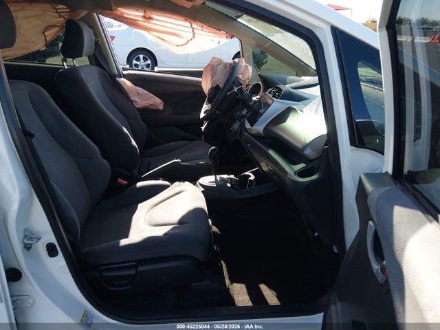 Продажа на аукционе авто 2013 Honda Fit, vin: JHMGE8H35DC073770, номер лота: 45225044