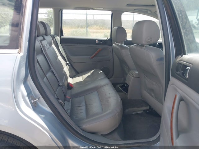 Продажа на аукционе авто 2001 Volkswagen Passat Glx, vin: WVWWH63BX1E263880, номер лота: 45225049