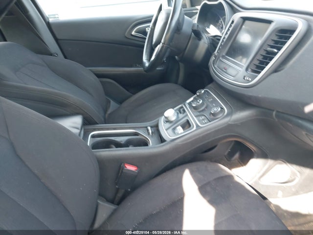 45225104 :رقم المزاد ، 1C3CCCABXFN600188 vin ، 2015 Chrysler 200 Limited مزاد بيع