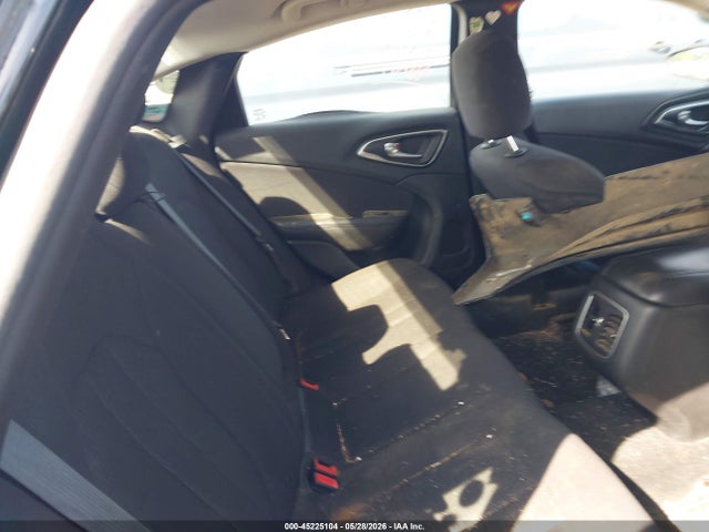 45225104 :رقم المزاد ، 1C3CCCABXFN600188 vin ، 2015 Chrysler 200 Limited مزاد بيع