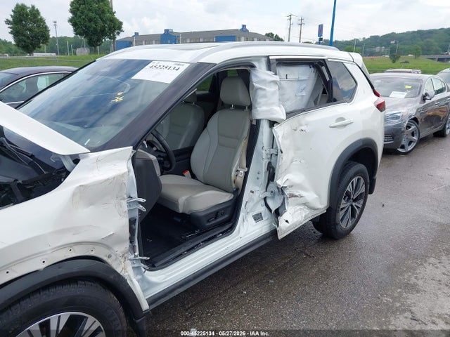 Auction sale of the 2021 Nissan Rogue Sv Intelligent Awd, vin: JN8AT3BB0MW231385, lot number: 45225134