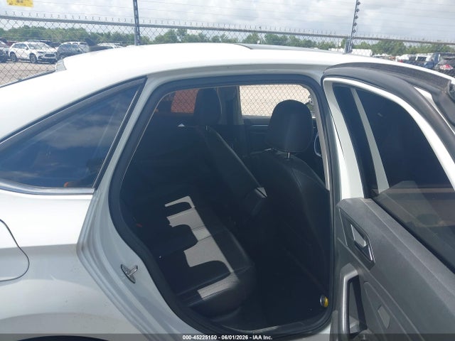 Продажа на аукционе авто 2019 Volkswagen Jetta 1.4t R-line/1.4t S/1.4t Se, vin: 3VWCB7BU2KM128852, номер лота: 45225150