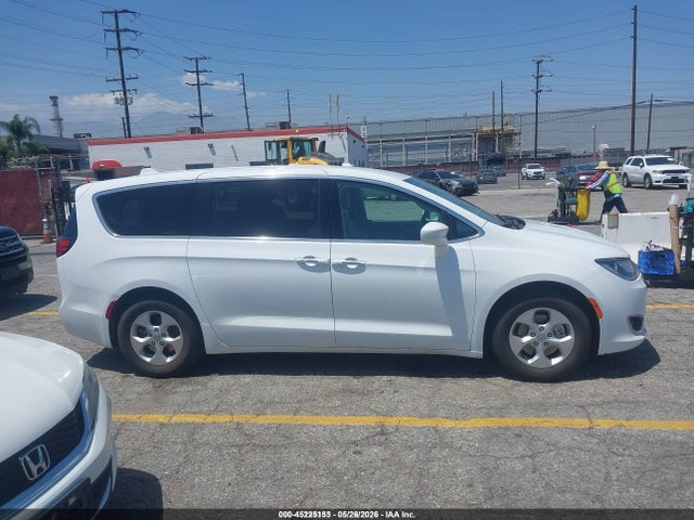 Chrysler Pacifica Hybrid Touring Plus 2018 2C4RC1H79JR306918 Image 14