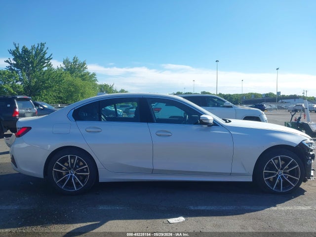 Auction sale of the 2021 Bmw 330i Xdrive, vin: 3MW5R7J00M8B98994, lot number: 45225154