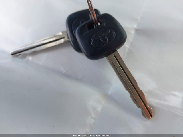 Продажа на аукционе авто 2005 Toyota Camry Se, vin: 4T1BE30K25U528681, номер лота: 45225172