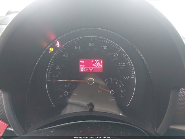 45225181 :رقم المزاد ، 3VWRW31C56M409999 vin ، 2006 Volkswagen New Beetle 2.5/2.5 (a6) مزاد بيع