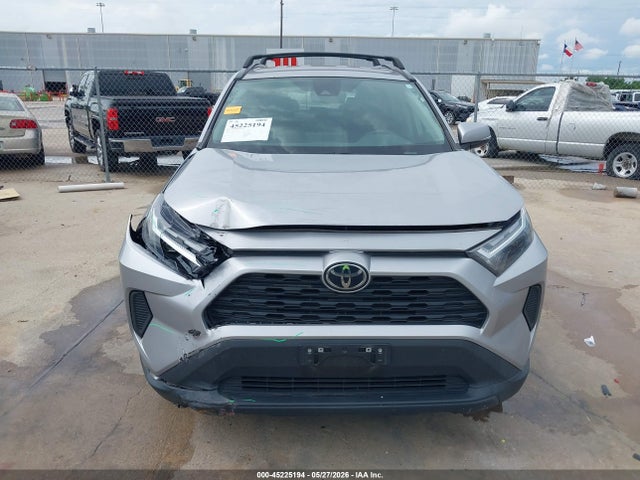 2T3W1RFV9RC284771 Toyota Rav4 Xle